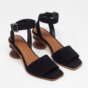 REJINA PYO Sonia Heel in Black